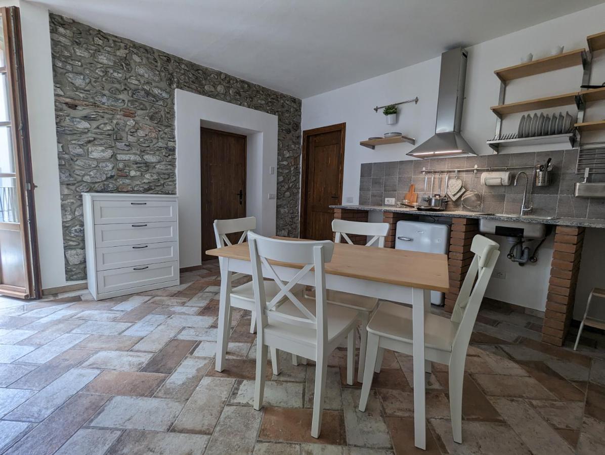 Antica Osteria Apartments Dongo Exteriör bild